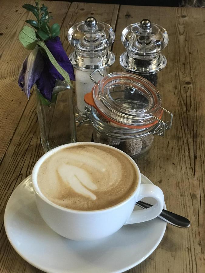 Lucy'S Tearoom 스토우온더올드 외부 사진