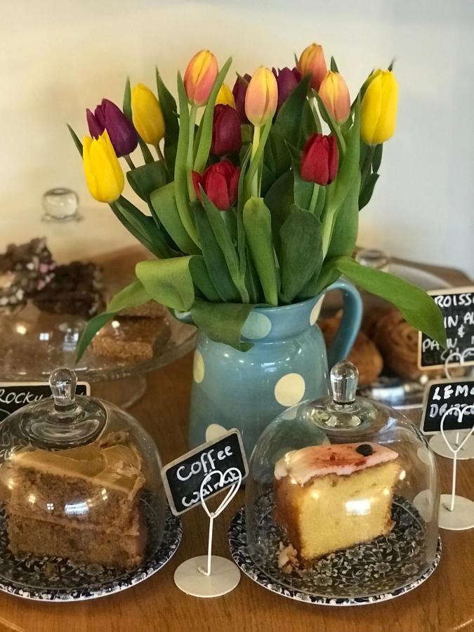 Lucy'S Tearoom 스토우온더올드 외부 사진